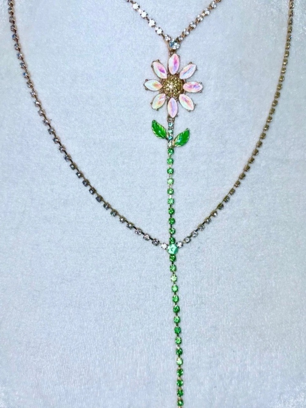 Betsey Johnson Daisy Y-Necklace, highlighted by its whimsical pink and white opa - Picture 3 of 6